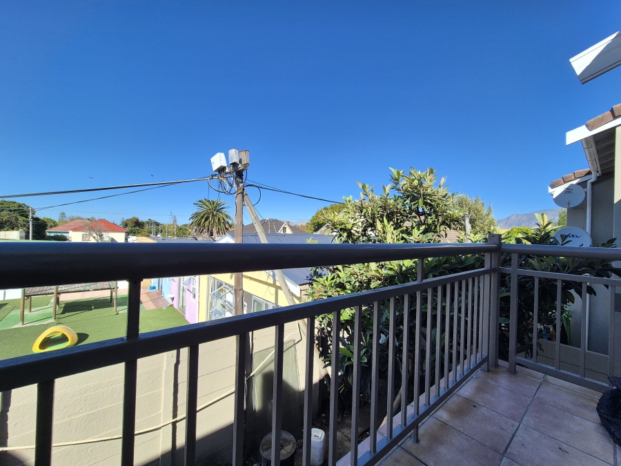 2 Bedroom Property for Sale in Wynberg Western Cape